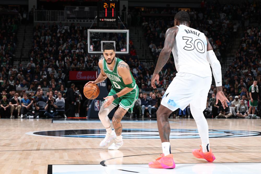 上呈现出压 上呈现出压